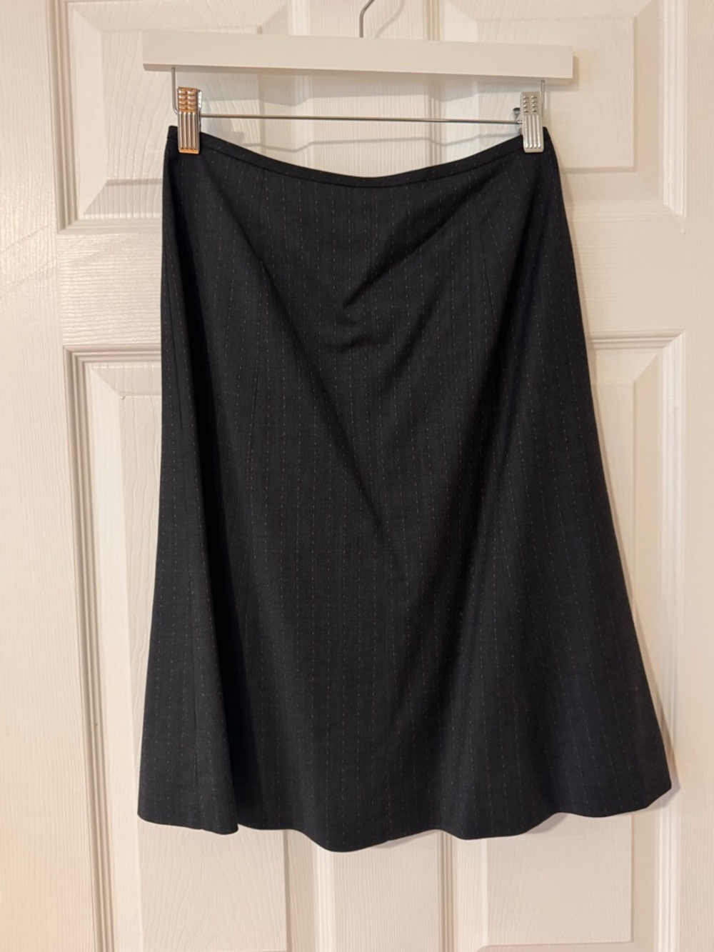 ✨4+ 50% OFF| Tahari Black Pinstripe Midi A-Line Skirt Size 2